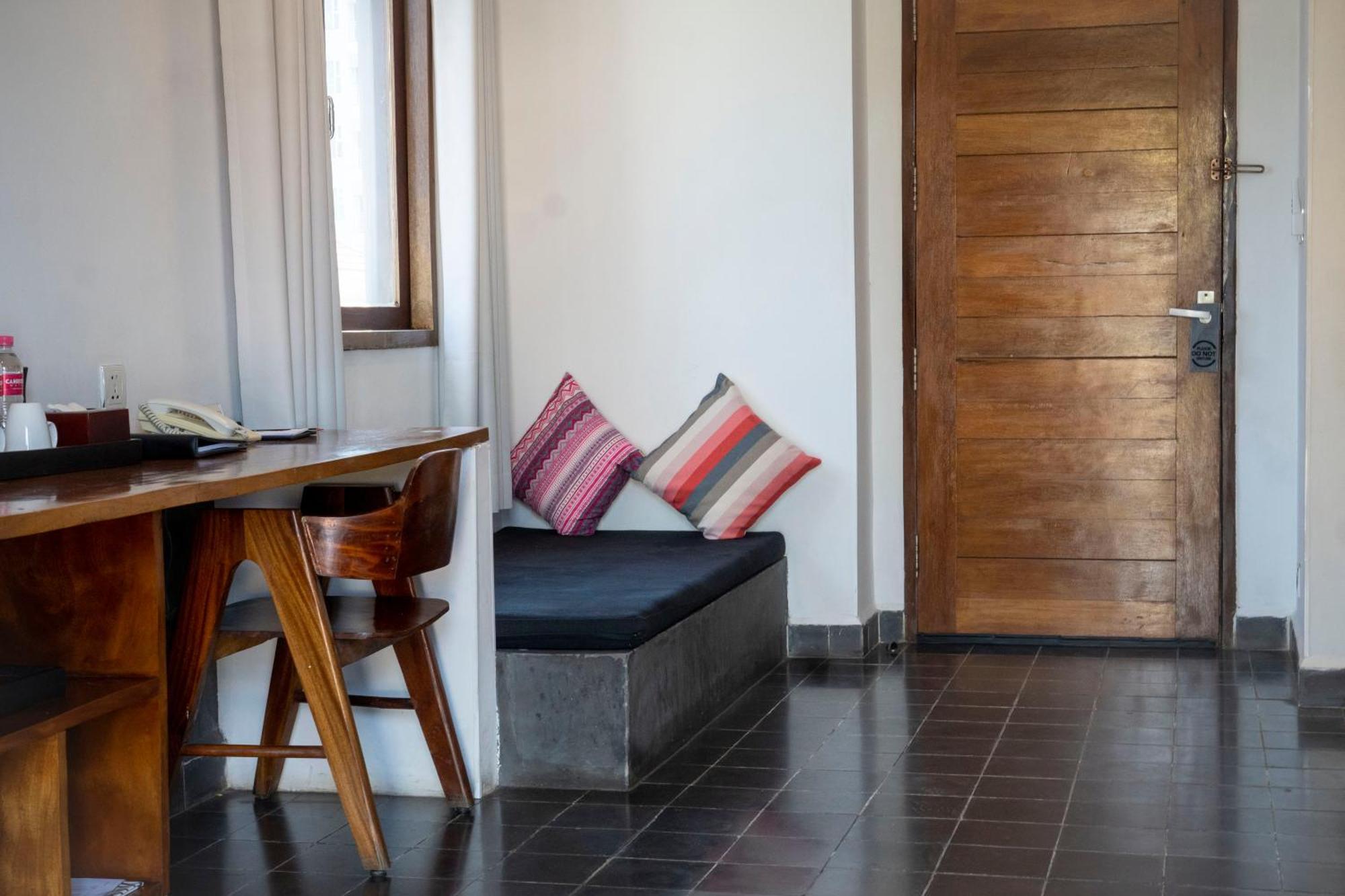 Patio Hotel & Urban Resort Phnom Penh Luaran gambar
